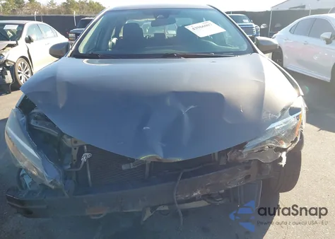 2017 Toyota Corolla Le z USA, uszkodzony, nr VIN 5YFBURHE2HP722637